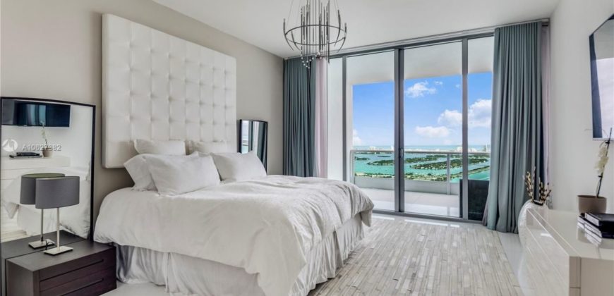 Квартира в Майами, США, 320 м2