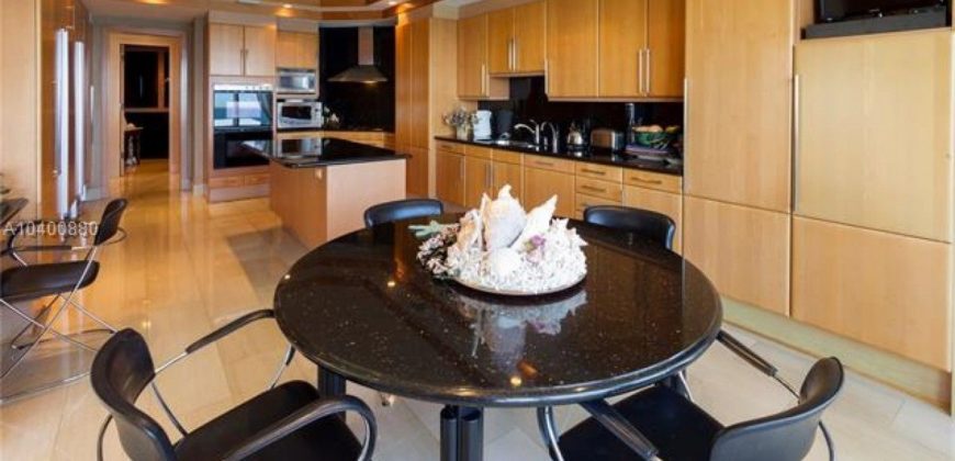 Квартира в Майами, США, 368 м2