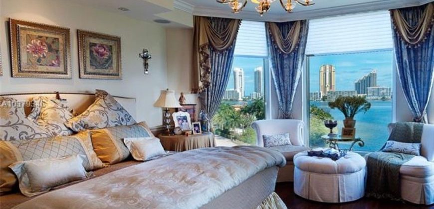 Квартира в Майами, США, 372 м2