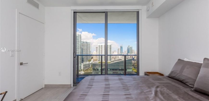 Квартира в Майами, США, 90 м2