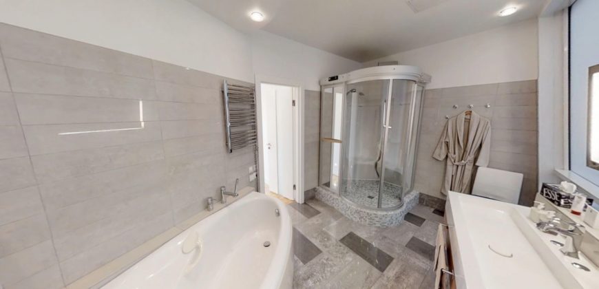 Квартира в Риге, Латвия, 107 м2