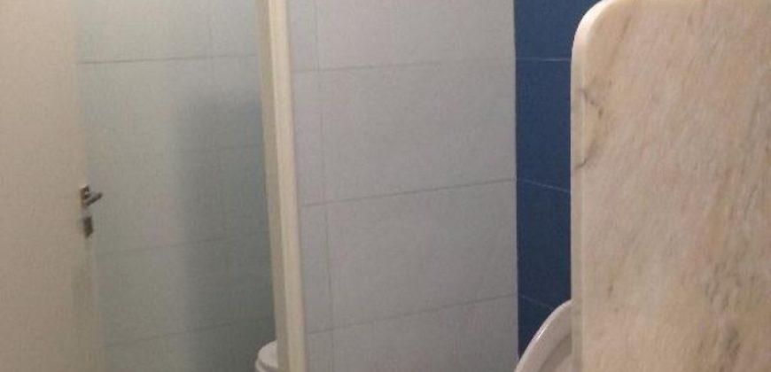 Магазин в Каркавелуше, Португалия