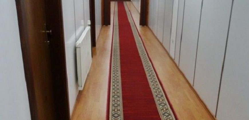 Офис в Мариборе, Словения, 376.1 м2