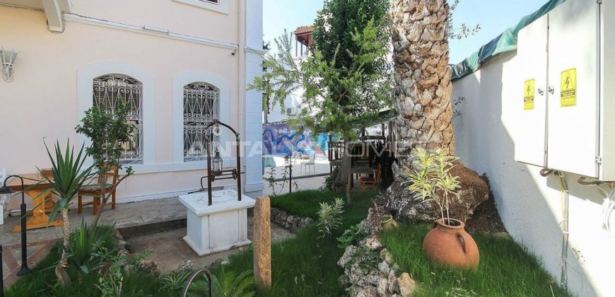 Особняк в Анталии, Турция, 350 м2