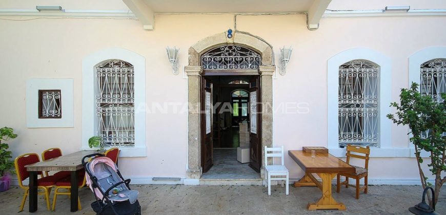 Особняк в Анталии, Турция, 350 м2