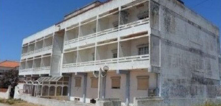 Отель, гостиница в Сетубале, Португалия, 2744 м2
