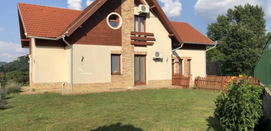 Вилла Csobánka, Венгрия, 300 м2