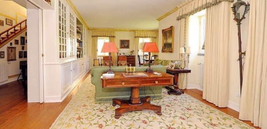 Вилла Оэйраш, Португалия, 928 м2