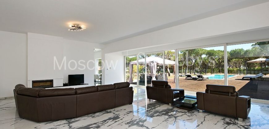 Вилла в Албуфейре, Португалия, 380 м2