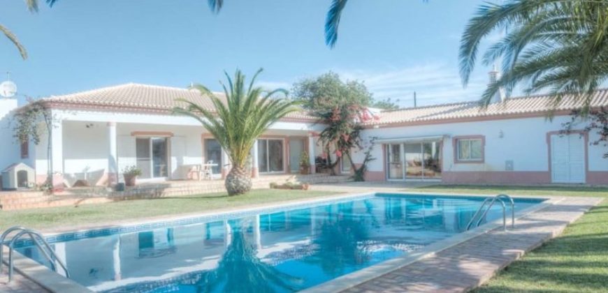 Вилла в Албуфейре, Португалия, 5010 м2