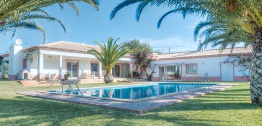 Вилла в Албуфейре, Португалия, 5010 м2