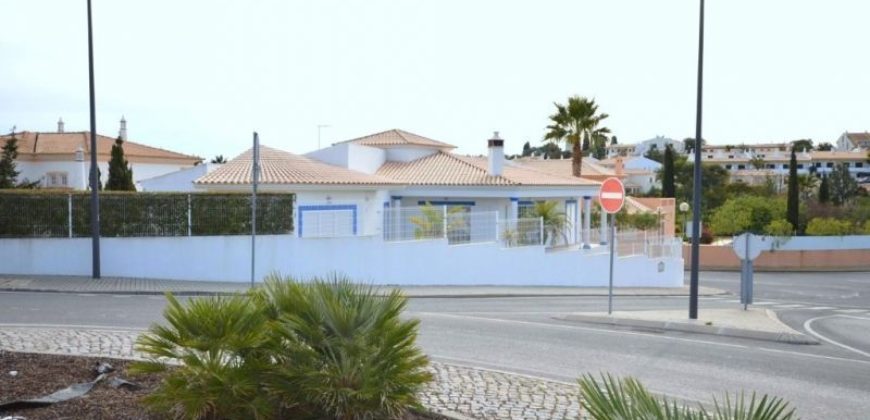 Вилла в Албуфейре, Португалия, 615 м2