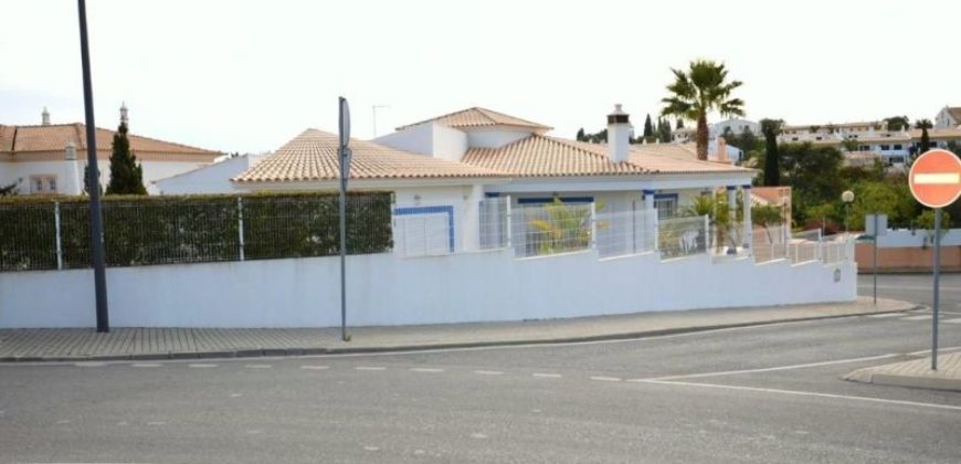 Вилла в Албуфейре, Португалия, 615 м2