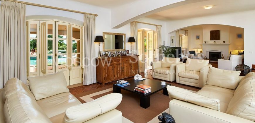 Вилла в Албуфейре, Португалия, 915 м2