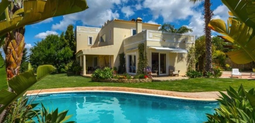 Вилла в Алгарве, Португалия, 10400 м2
