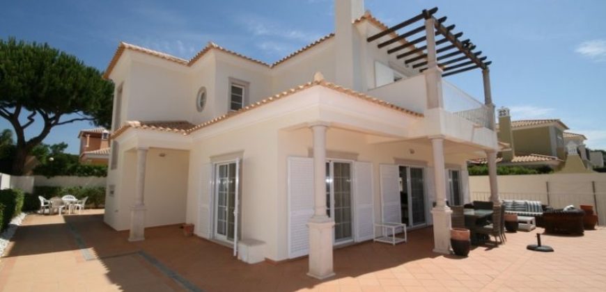 Вилла в Алгарве, Португалия, 575 м2