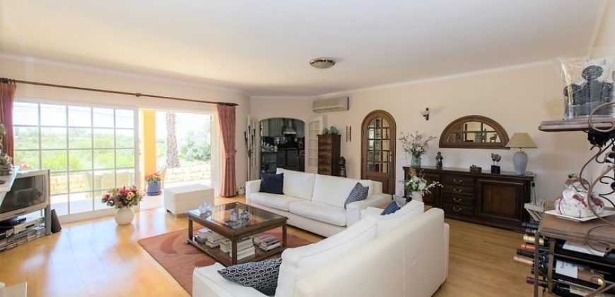Вилла в Алгарве, Португалия, 731 м2