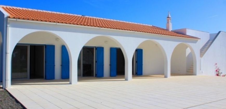Вилла в Алгарве, Португалия, 96410 м2