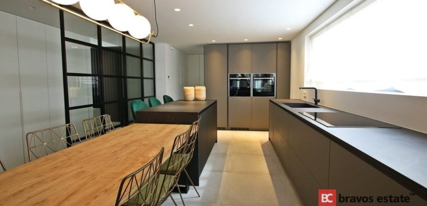 Вилла в Аликанте, Испания, 380 м2