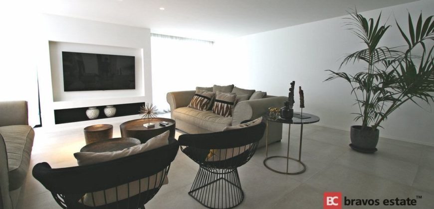 Вилла в Аликанте, Испания, 380 м2