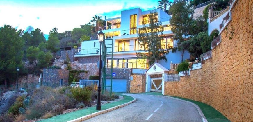 Вилла в Альтеа, Испания, 500 м2