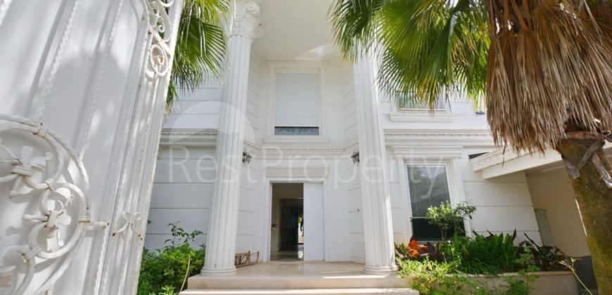 Вилла в Анталии, Турция, 450 м2