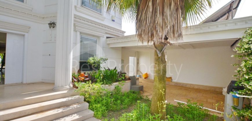 Вилла в Анталии, Турция, 450 м2