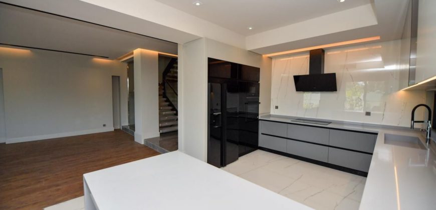 Вилла в Анталии, Турция, 900 м2