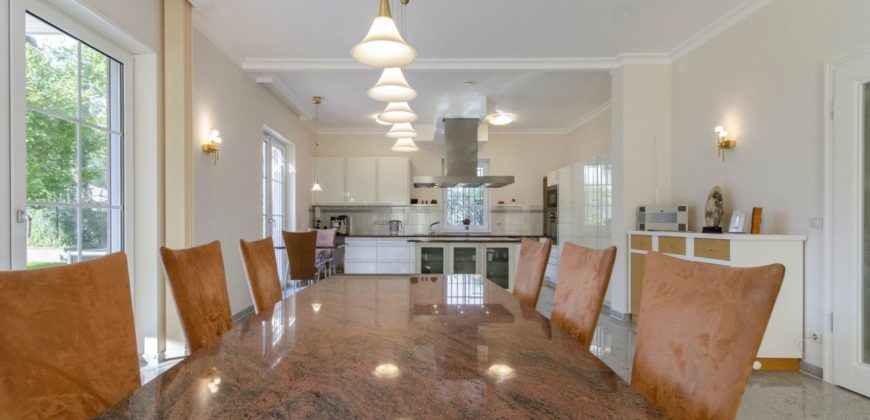 Вилла в Берлине, Германия, 290 м2