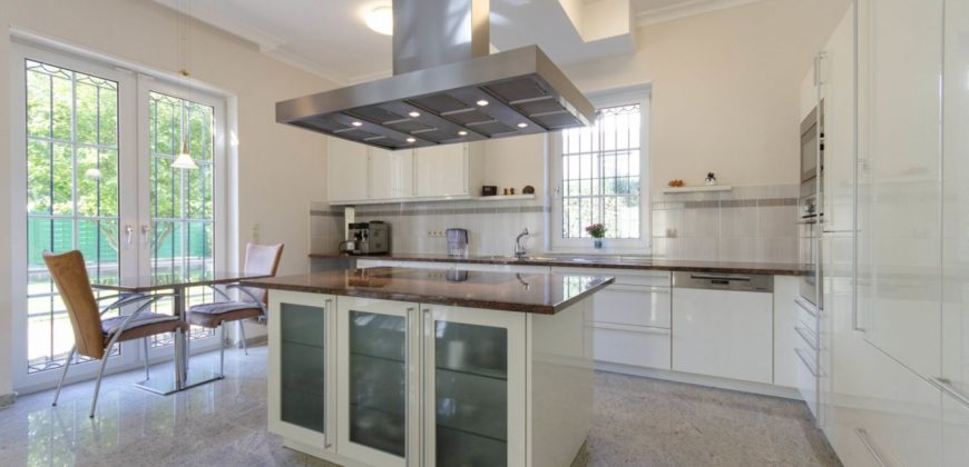 Вилла в Берлине, Германия, 290 м2
