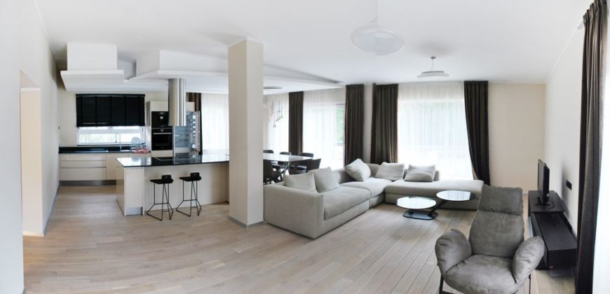 Вилла в Берлине, Германия, 389 м2