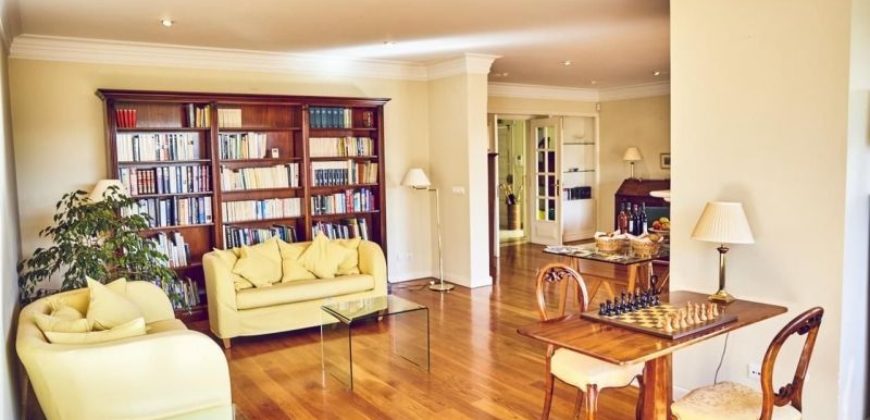 Вилла в Эшториле, Португалия, 919 м2