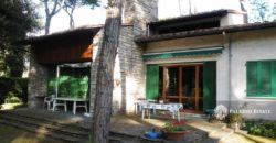 Вилла в Форте деи Марми, Италия, 310 м2