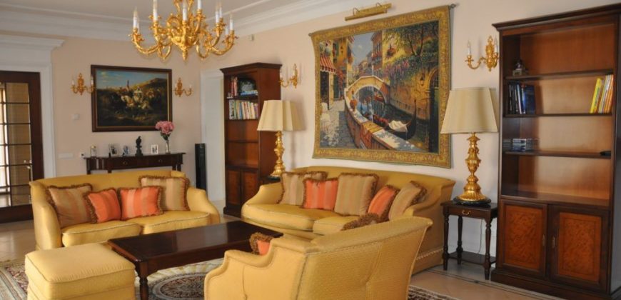 Вилла в Херцеге Нови, Черногория, 420 м2