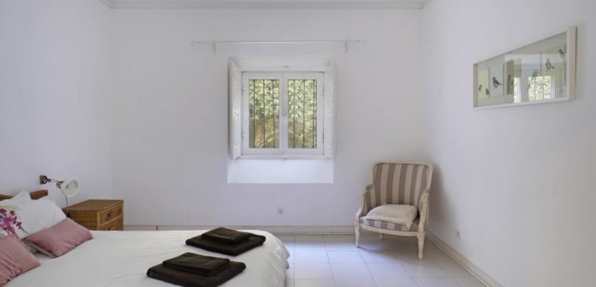 Вилла в Кашкайше, Португалия, 1050 м2