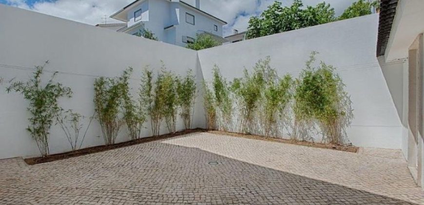 Вилла в Кашкайше, Португалия, 230 м2