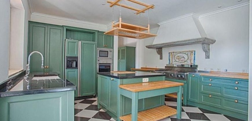 Вилла в Кашкайше, Португалия, 2740 м2