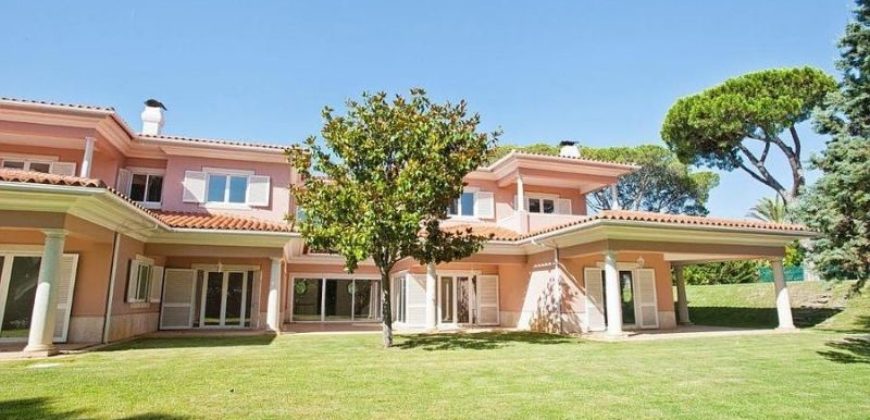 Вилла в Кашкайше, Португалия, 2740 м2