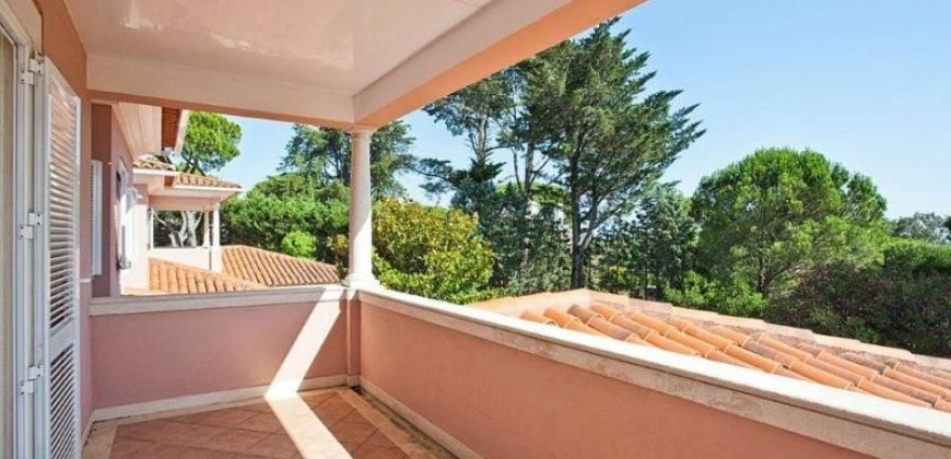 Вилла в Кашкайше, Португалия, 2740 м2