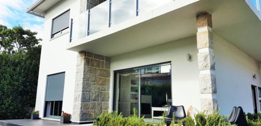 Вилла в Кашкайше, Португалия, 360 м2