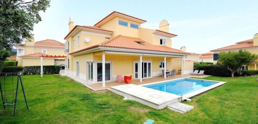 Вилла в Кашкайше, Португалия, 646 м2