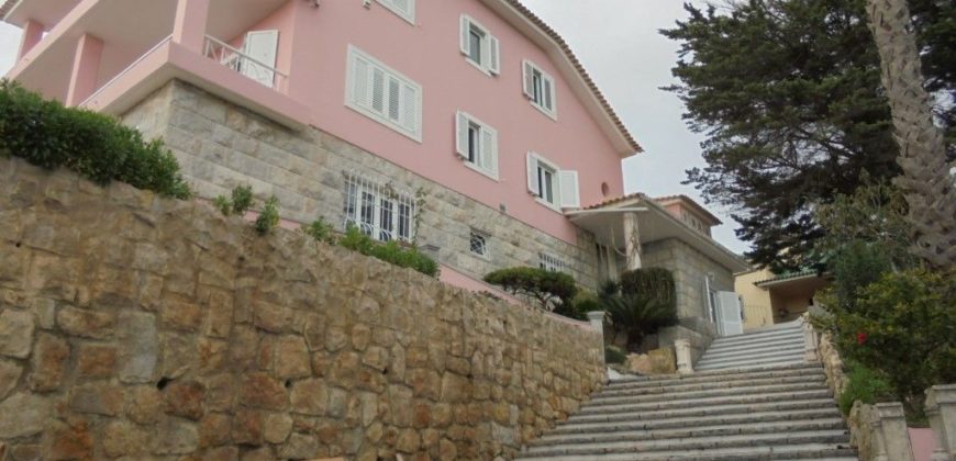Вилла в Кашкайше, Португалия, 700 м2