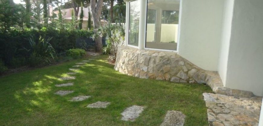 Вилла в Кашкайше, Португалия, 700 м2
