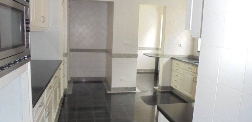Вилла в Кашкайше, Португалия, 700 м2