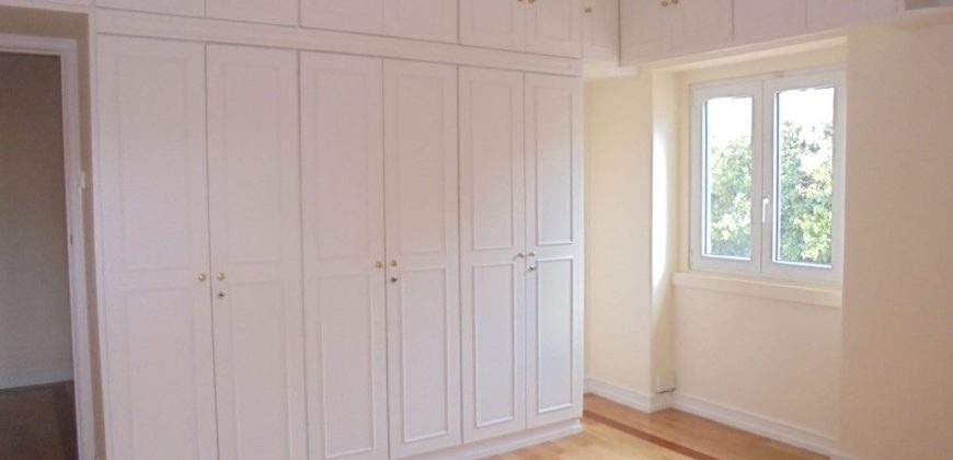 Вилла в Кашкайше, Португалия, 700 м2