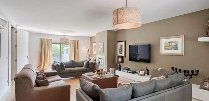 Вилла в Кашкайше, Португалия, 752 м2