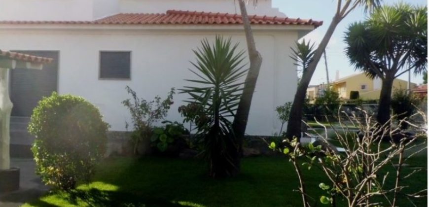 Вилла в Кашкайше, Португалия, 820 м2