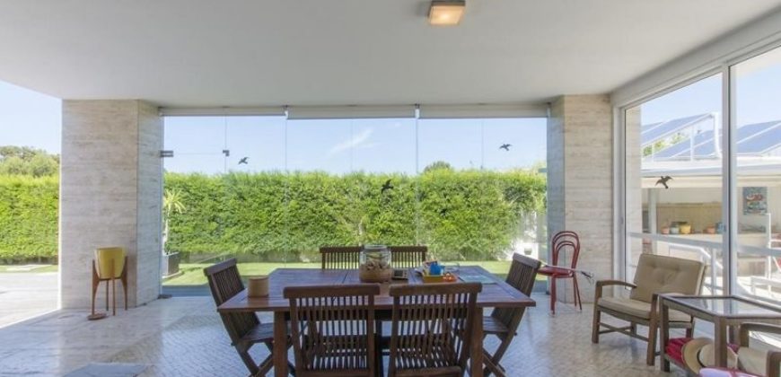 Вилла в Кашкайше, Португалия, 835 м2
