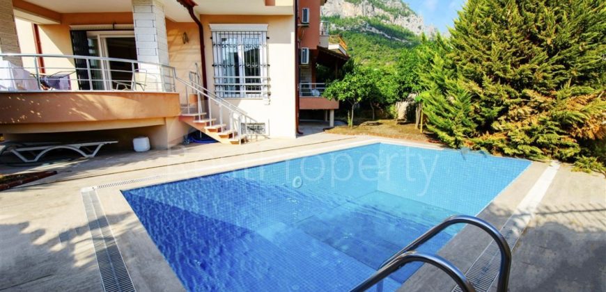 Вилла в Кемере, Турция, 450 м2