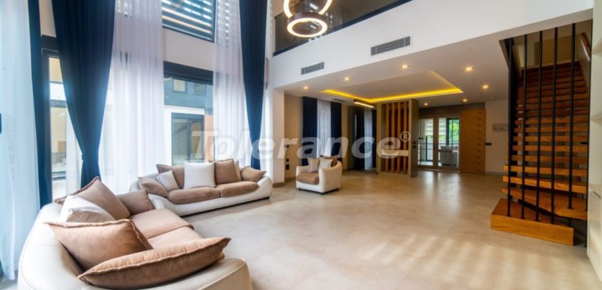 Вилла в Коньяалты, Турция, 360 м2